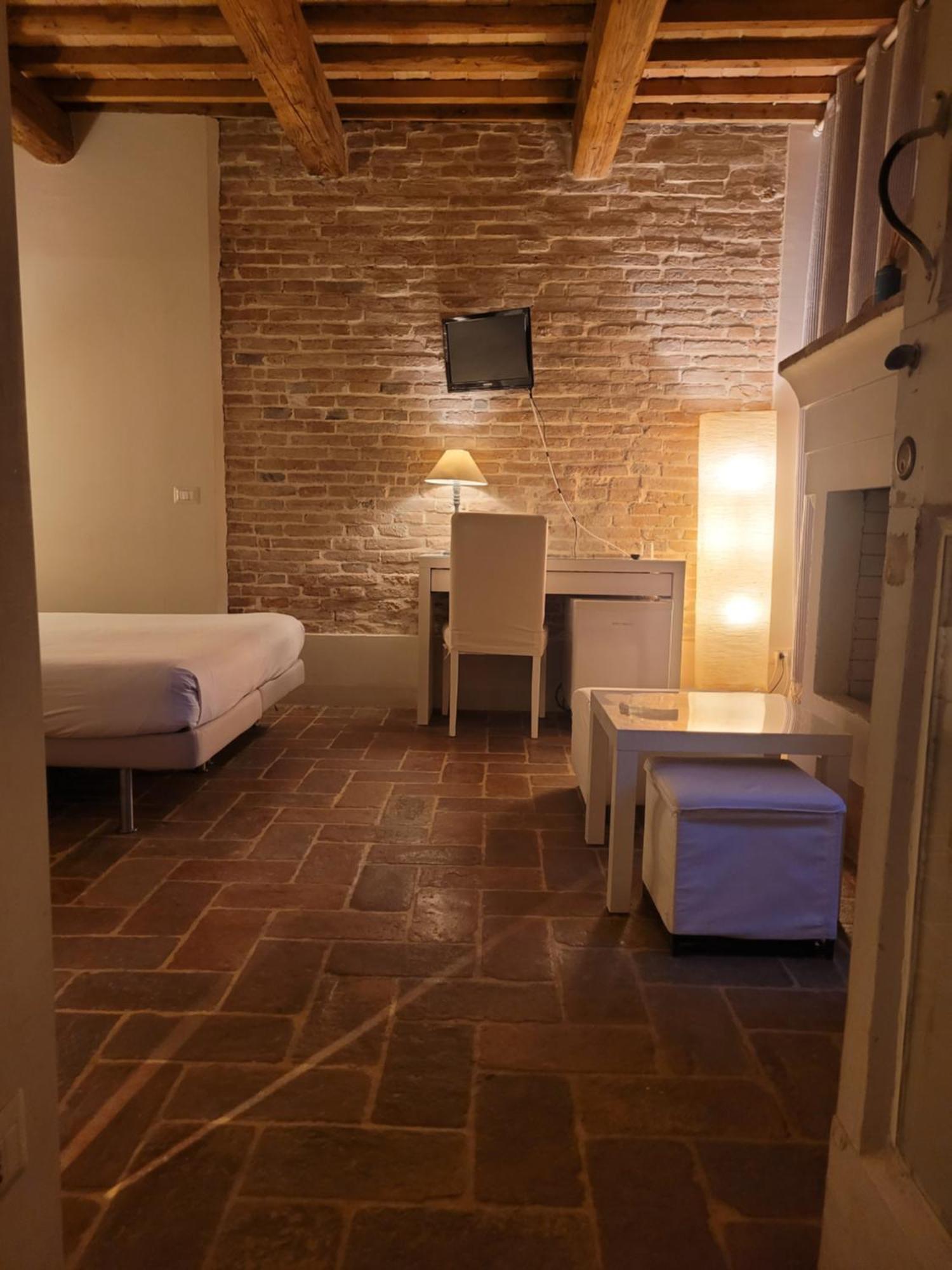 Relais Casetta56 Луґо Екстер'єр фото