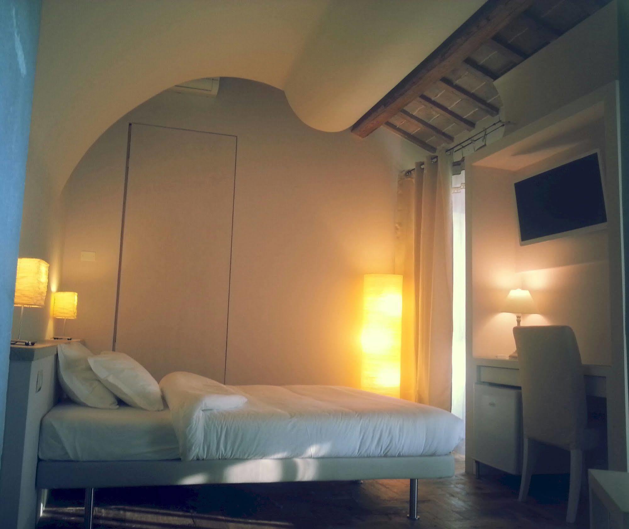 Relais Casetta56 Луґо Екстер'єр фото